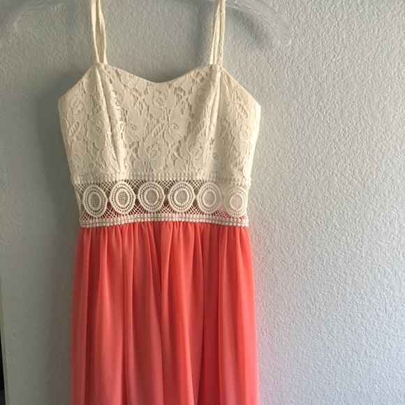 Salmon & White Lace Dress - Picture 1 of 5
